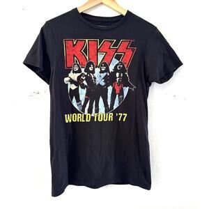 Kiss World Tour 1977 Graphic Band Tee‎ Black Unisex Size Small Black Shirt